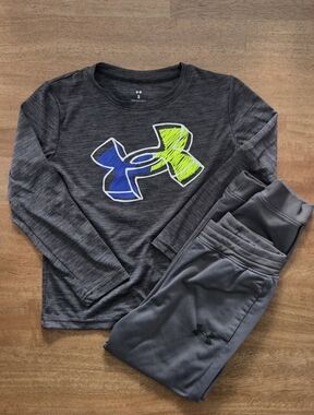 Kids grey under armour long sleeve shirt and pants set